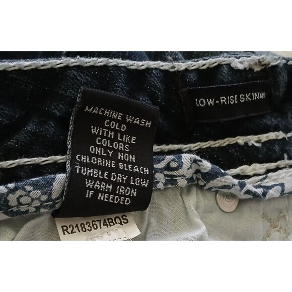 Rue 21 Women's Low Rise Skinny Denim Dark Blue Jeans 5/6 Short - Picture 6 of 8